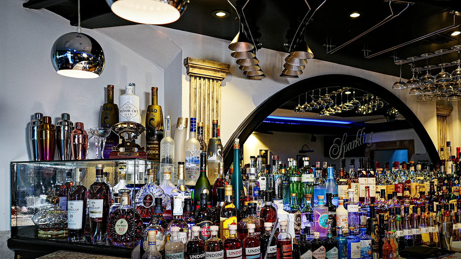 Die Bar von THE VAULT in der Innstraße 45 in Innsbruck